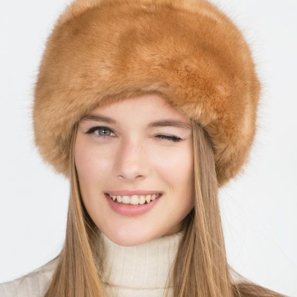 Zara Soft Openwork Fur Hat | Poshmark